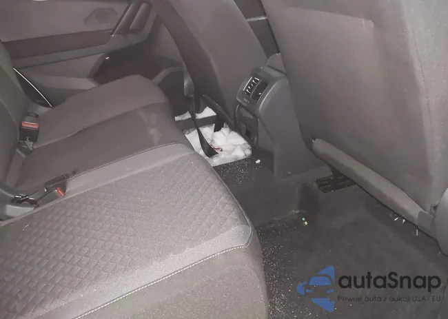 3VV1B7AX3JM043038: 44248087