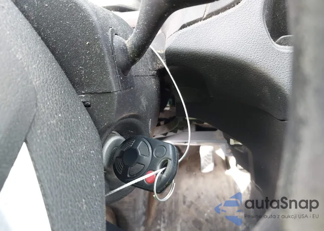 1FTYR2ZM0KKA75752: 44248131