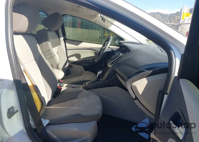 1FADP3F28EL276851: 44248140