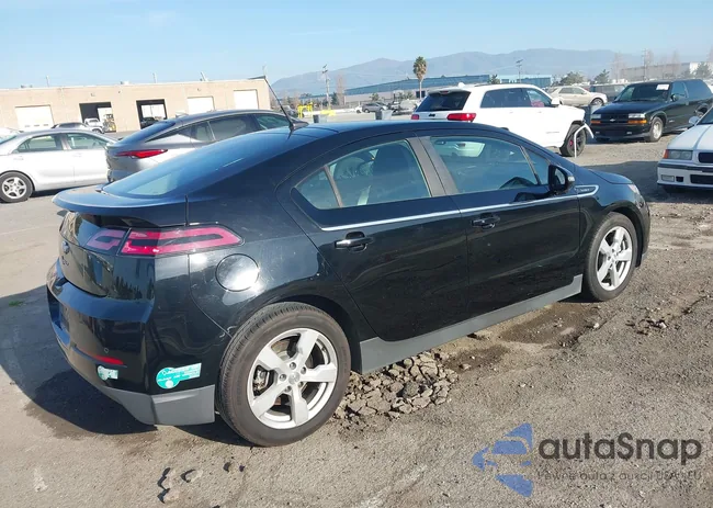 1G1RE6E46EU169987: 44248153