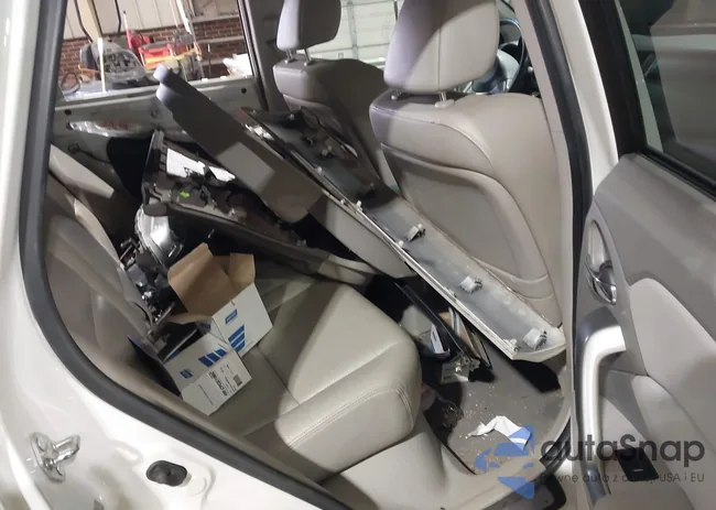 5J8TB2H28AA001452: 44249257