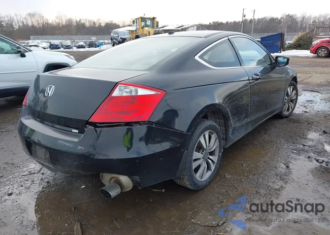 1HGCS12818A029157: 44249415