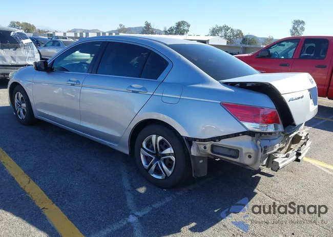 1HGCP2F37AA103547: 44249493