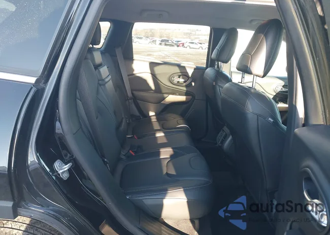 1C4PJMDB0HD219978: 44249510