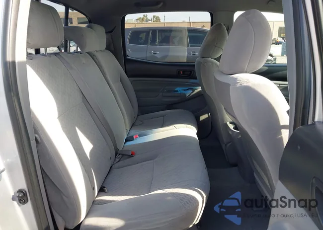 3TMJU4GN2BM110694: 44249518