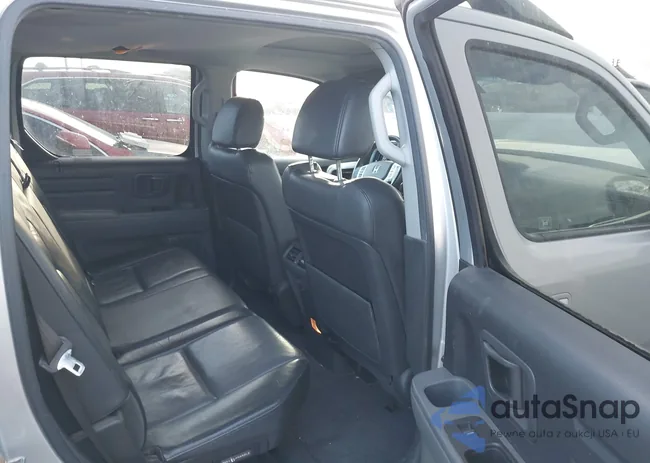 2HJYK16566H549935: 44249535