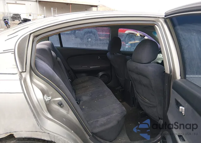 1N4AL11D06N370451: 44249537