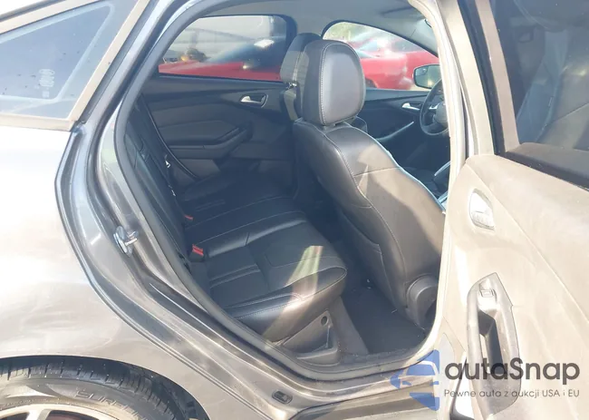 1FADP3F22DL201478: 44249613