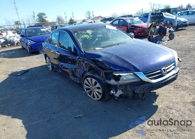 1HGCR2F83DA050792: 44249618