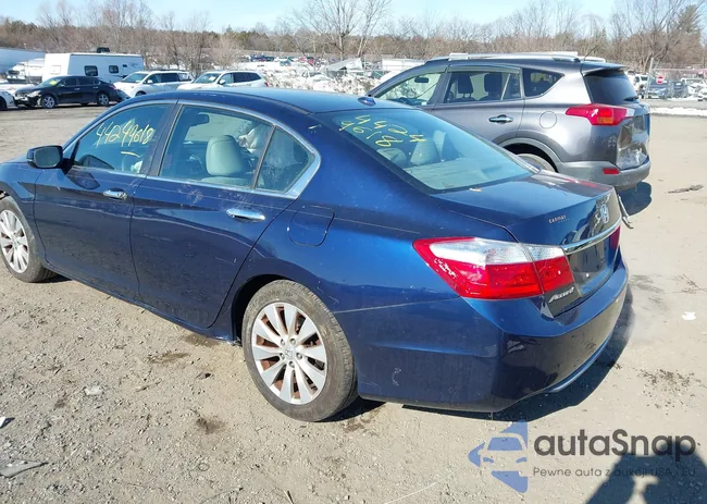 1HGCR2F83DA050792: 44249618