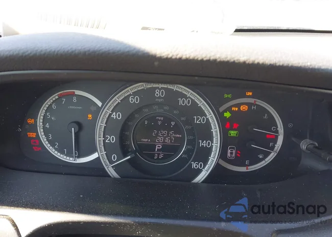 1HGCR2F83DA050792: 44249618