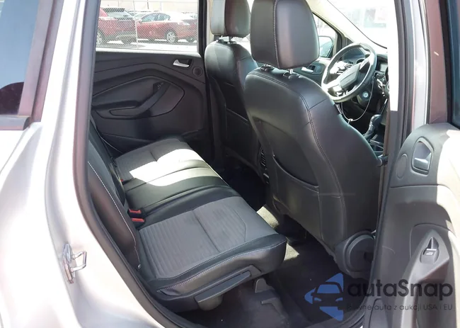 1FMCU0G97HUE37306: 44249639