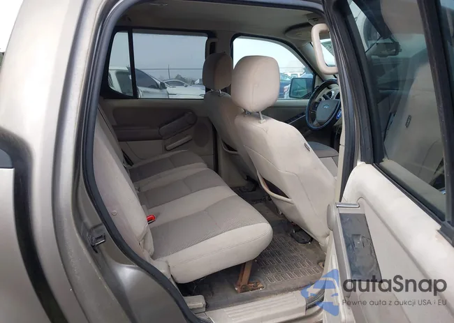 1FMEU31K07UA26348: 44249655