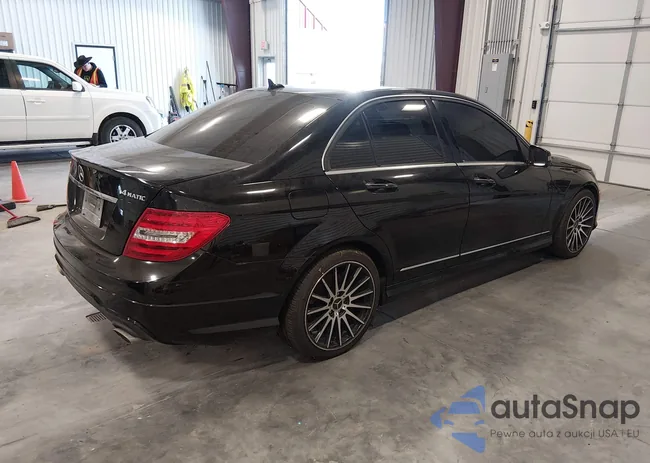 WDDGF8AB7DG078516: 44249806