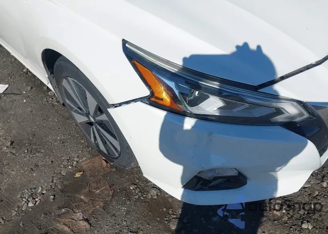 1N4BL4EV8KC131518: 44249814