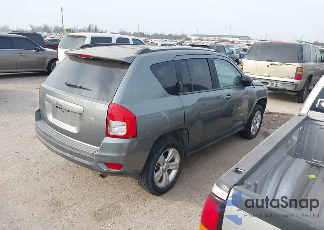 1C4NJCBA2CD585994: 44248857