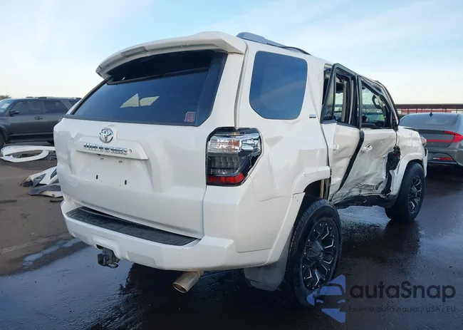 JTEBU5JR8J5609277: 44248911