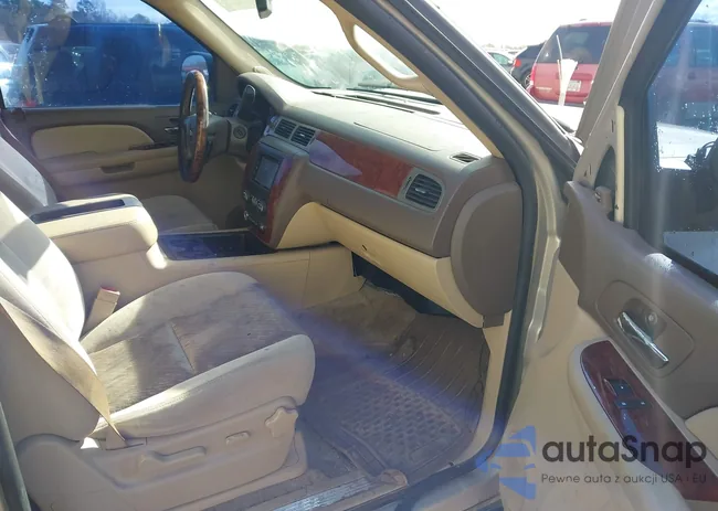 1GNEC23349R207084: 44249044