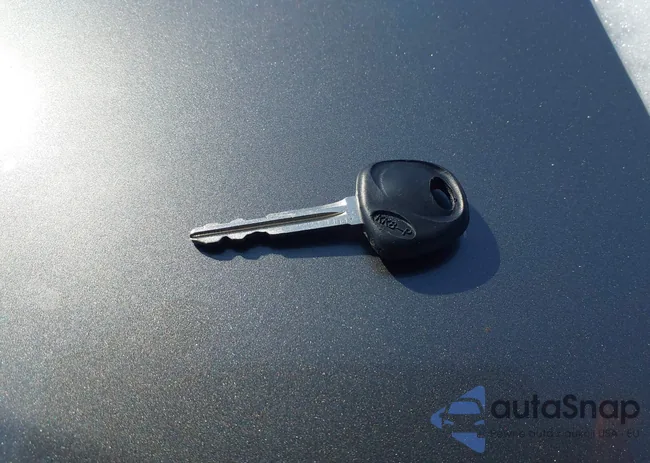 KNDJT2A60C7464945: 44249117