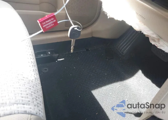 4T1BF1FK8CU180245: 44249147