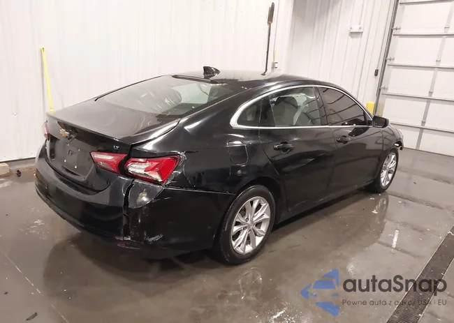 1G1ZD5ST2LF070979: 44250401