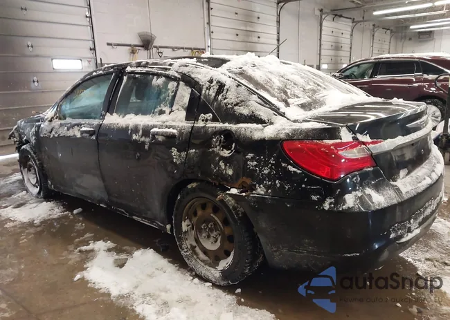 1C3CCBAG9EN152482: 44250484