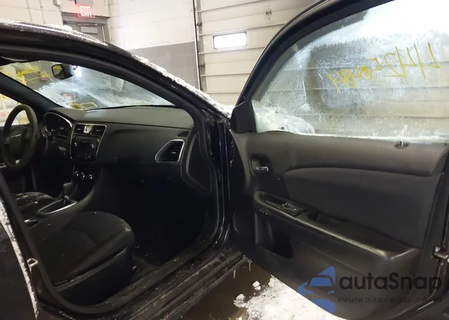 1C3CCBAG9EN152482: 44250484