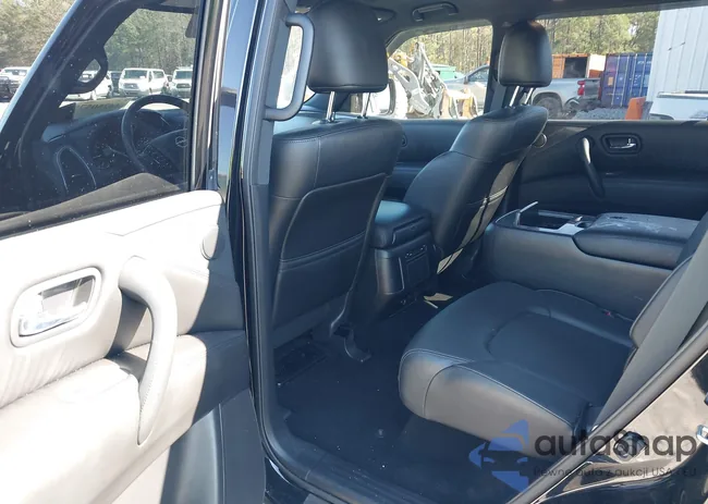 JN8AY2BA1P9404059: 44250575