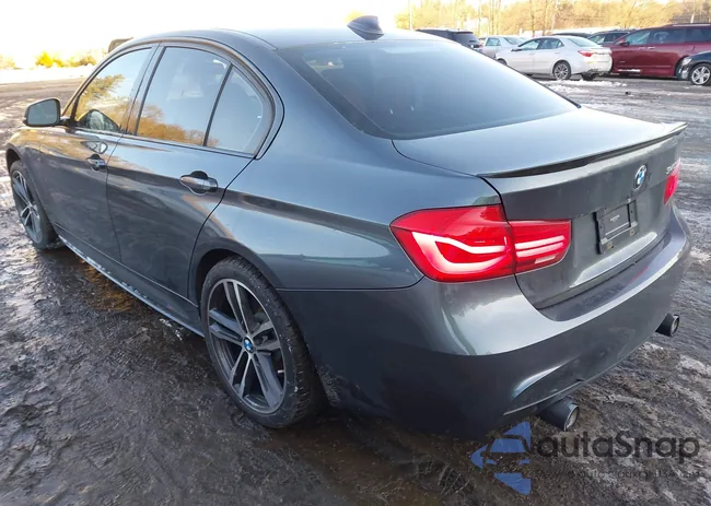 WBA8B7C59JA585635: 44250582