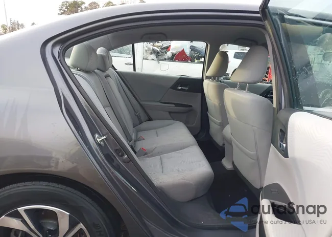 1HGCR2F37HA059683: 44250615