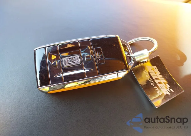 SLATV4C04NU211047: 44250636