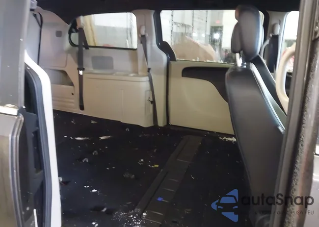 2C4RDGCG9KR785124: 44250735