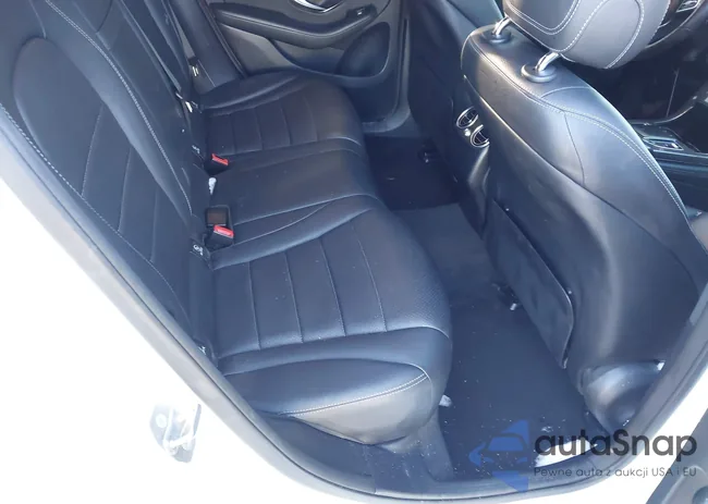 W1N0G8EB0LF781035: 44250789