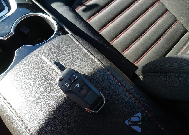 3FA6P0HD8FR132953: 44249867