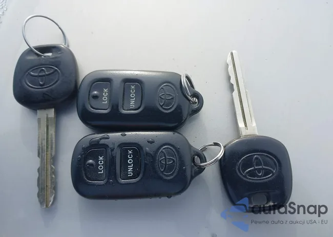 2T1CF22P31C520699: 44249972