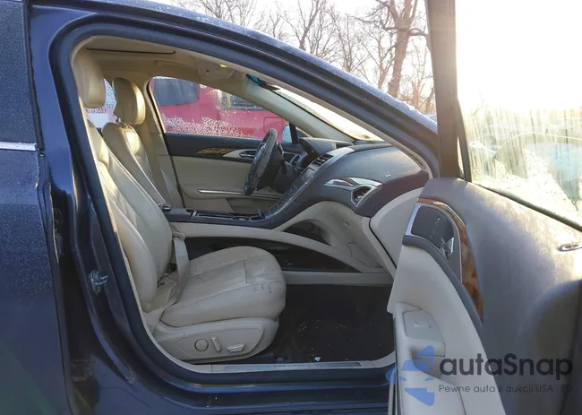 3LN6L2GK9DR826710: 44250192