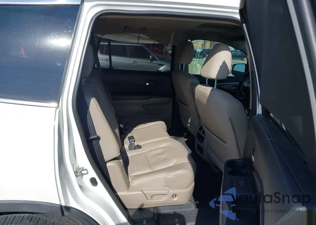 5FNYF5H63JB027199: 44251311