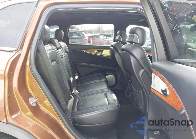 2LMPJ7JP0HBL40789: 44251358