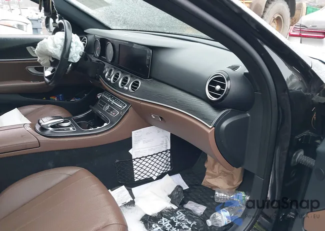 WDDZF4KB9JA354483: 44251362