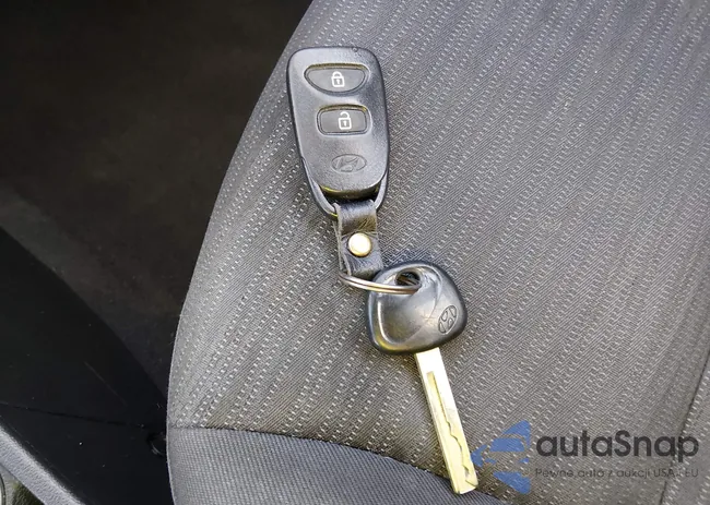 KMHCT5AE4HU337444: 44251389