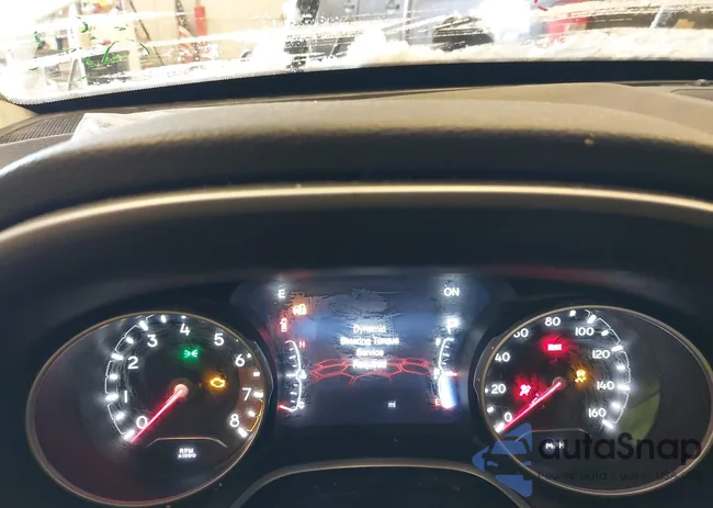 3C4NJDCB2KT657007: 44251392