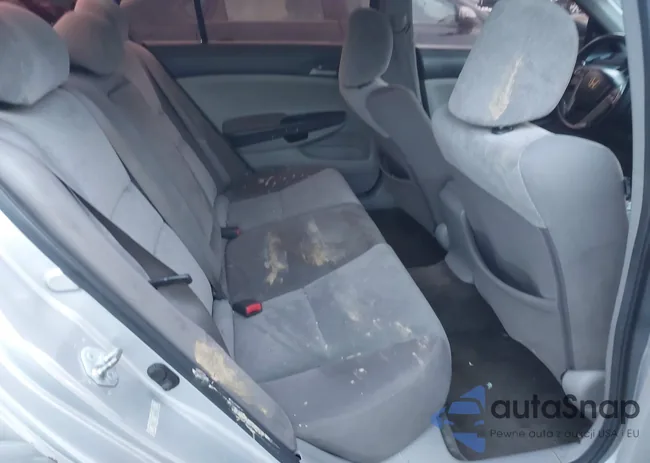 1HGCP2F37AA086247: 44251456