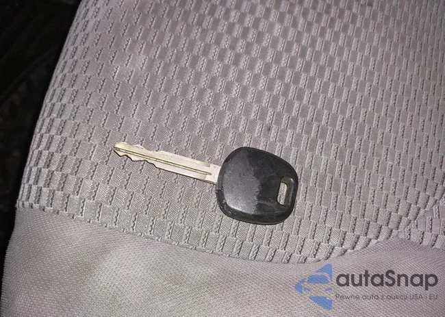 JTMBD31VX65042132: 44251464