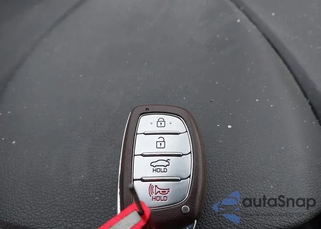 5NPD84LF8JH233968: 44251482