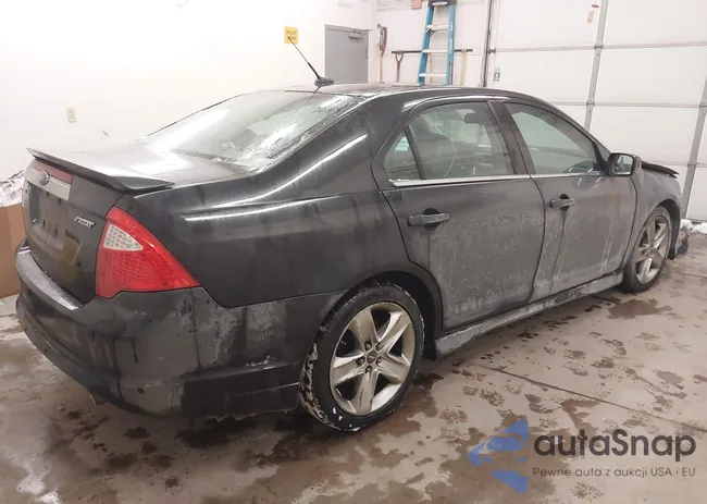 3FAHP0KC2AR172303: 44251513