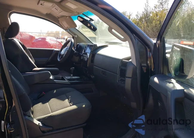 1N6BA0ED0DN314951: 44251622