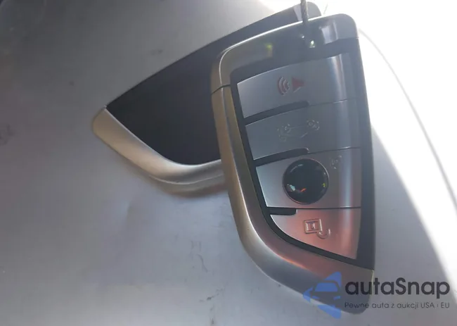 WBA3A5G58DNP25604: 44251627