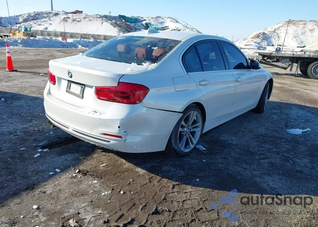 WBA8B9G59JNU98204: 44251652