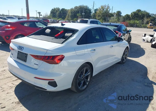 WAUGUDGY0RA137918: 44251688