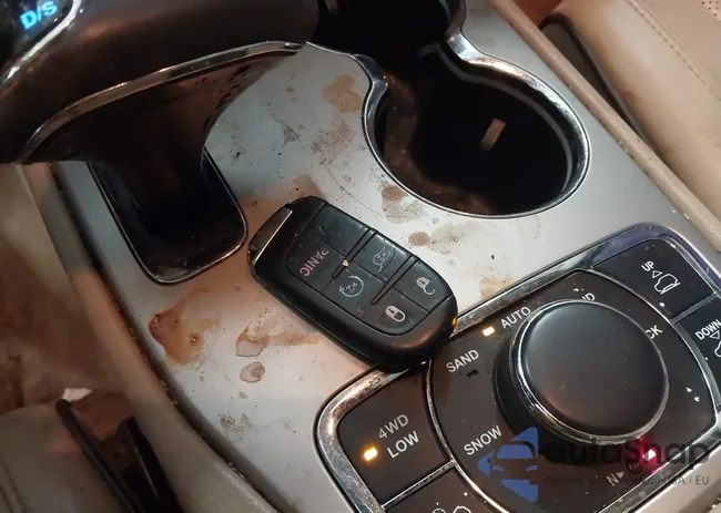 1C4RJFCG9FC804336: 44251698